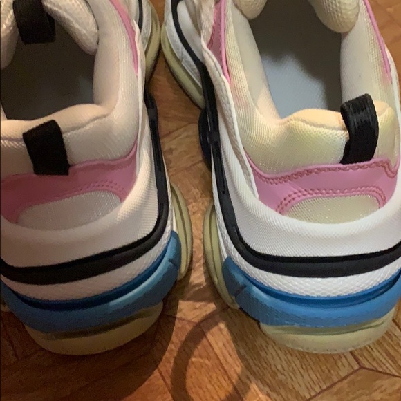 Balenciaga Triple S - Picture 7 of 7